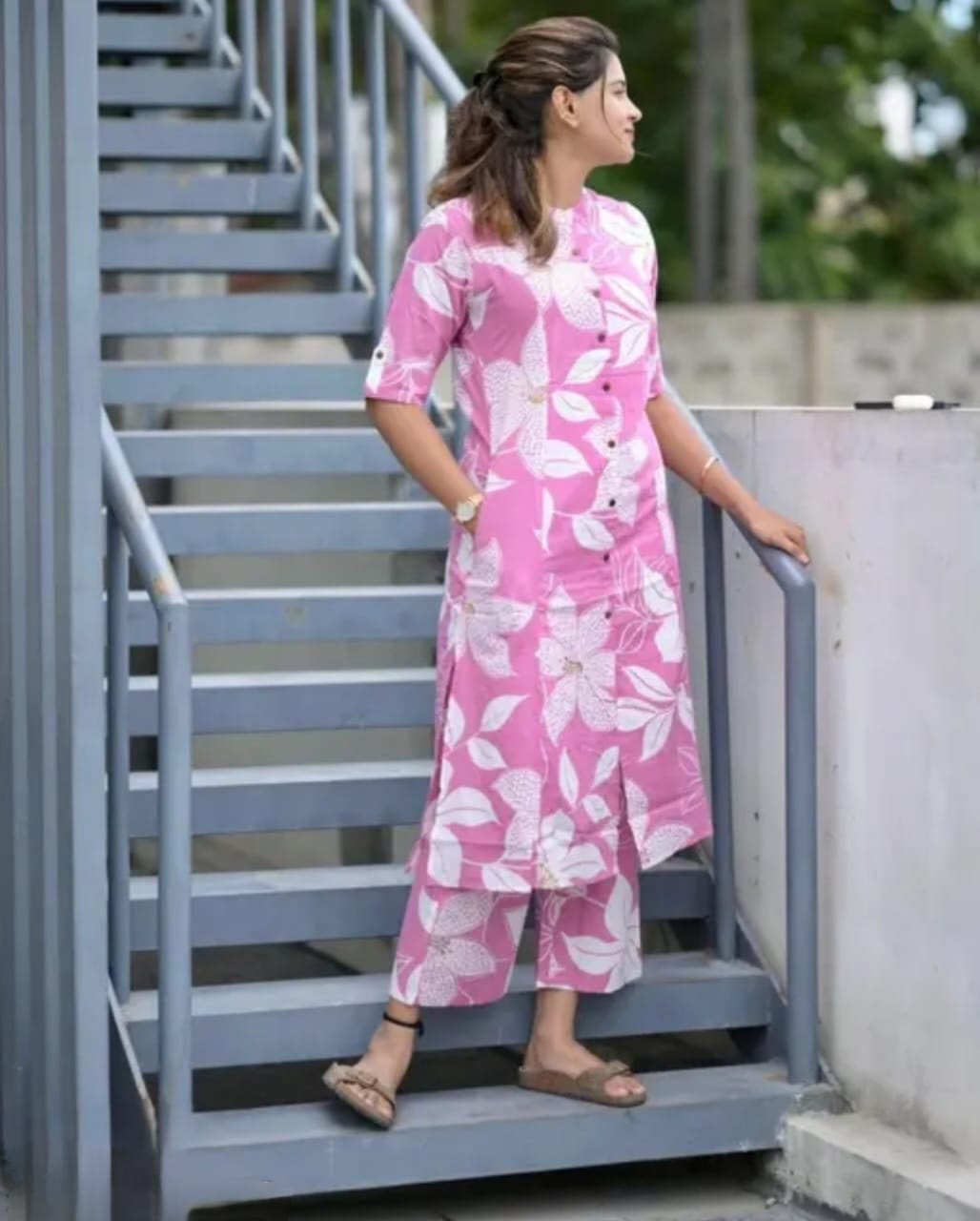 Women Viscose Rayon Kurta Pant Set